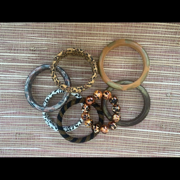Source Unknown Jewelry - 7 Bracelets